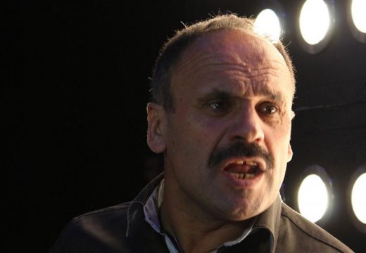 Šipovo zgroženo: Zmaj “zamrzao” mrtvu majku, čeka TV-ekipe