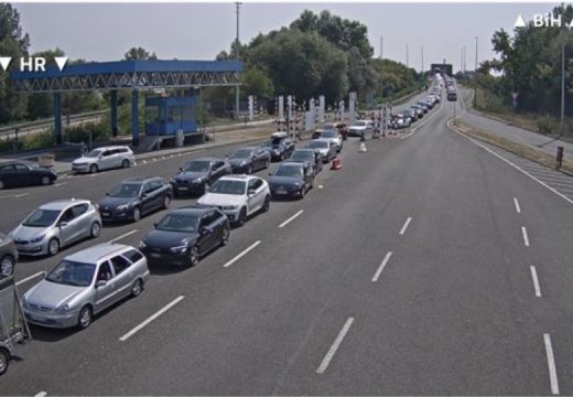 U Gradišci niša novo: Gužve na izlazu iz BiH prema Hrvatskoj