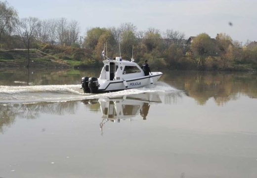 Drama na granici BiH i Hrvatske: Policajci spasavali utopljenike iz Save