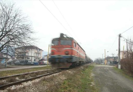 “Poželio da se slika i popeo se na vagon”: Mladića iz Foče udarila struja, zadobio teške povrede