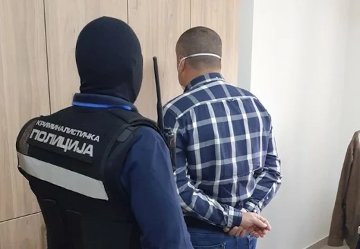 RS: Poreskim inspektorima četiri i po godine zatvora!