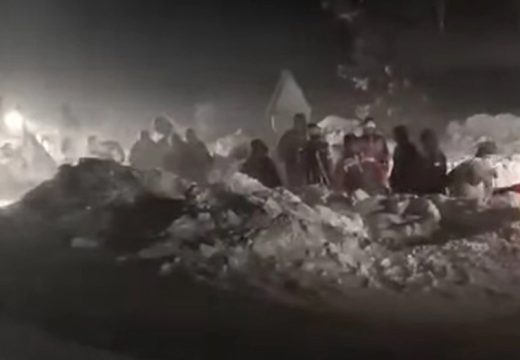 BiH: Doktorka iz Banjaluke ostala satima zaglavljena u koloni; Bilo je i beba, bez hrane i vode