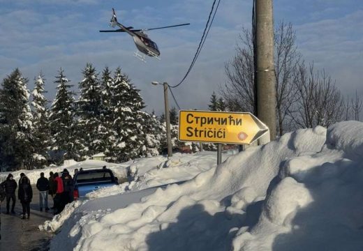 Pomaže i Helikopterski servis: Dopremaju se hrana i lijekovi selima na platou Manjače
