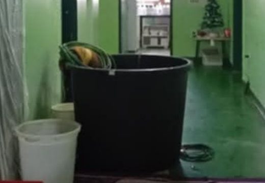 Kante po hodnicima: Prijedorska bolnica pod vodom (Video)