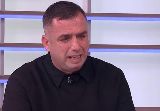 Mladić poginuo zbog TikTok izazova: Udarila ga struja od 25.000 volti (Video)