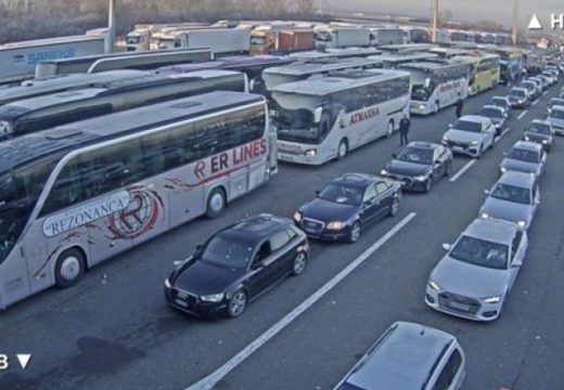 Ogromna gužva na ovom graničnom prelazu: Kolona duga 19 kilometara!