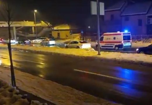 Saobraćajna nesreća u Banjaluci: Hitna pomoć juri Tranzitom, kolaps u saobraćaju (Video)