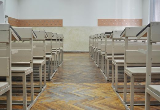 RS: Nevrijeme ranije zatvorilo škole u Doboju i Tesliću