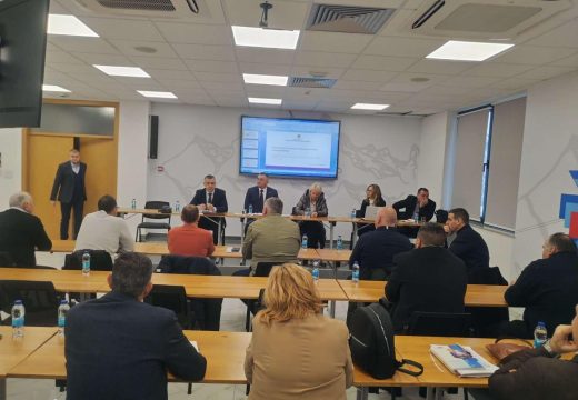 Na temu Pravilnika o podsticajima: Minić održao konsultacije sa predstavnicima poljoprivrednih proizvođača