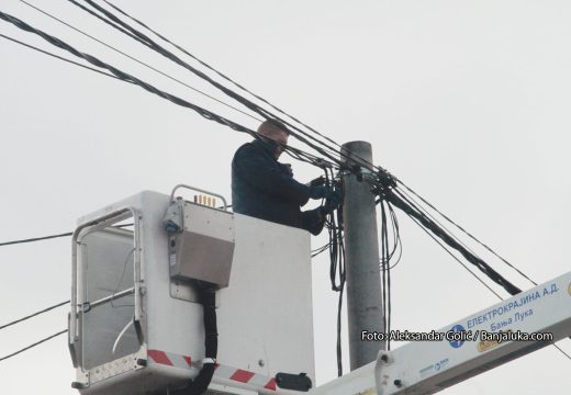 Kvar u Elektroprenosu: Cijela Semberija ostala bez struje