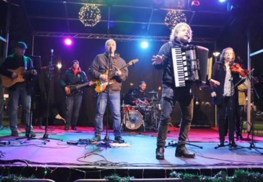 Večeras, Gradski trg Bijeljina: Ansambl “Stara priča” – Legendarni orkestar za nezaboravno veče!