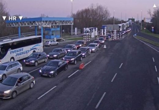 Gužve na GP Gradiška: Duža čekanja na izlazu iz BiH