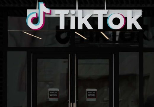 “VOLIM TIKTOK”: Društvena mreža se ipak vratila u Ameriku, nakon jednog dana pauze