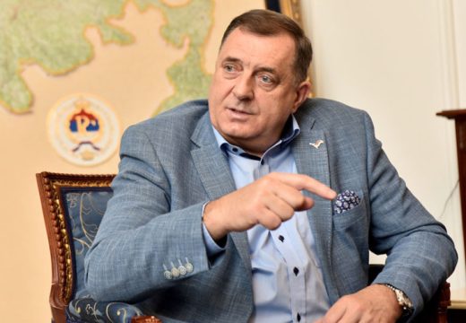 Dodik: Ponosna i vječna, naša Republika Srpska