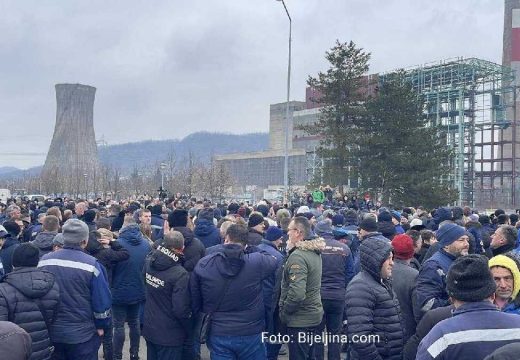 Drugi dan: Danas protestni skup radnika RiTe Ugljevik