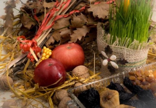 Sutra je Mali Božić: Vjeruje se da djevojke rade jednu stvar koja im pokazuje budućnost