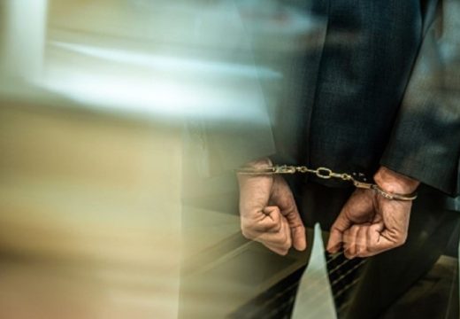 Lisice na ruke: U Gradišci uhapšena osoba koja je teško povrijedila sugrađanina