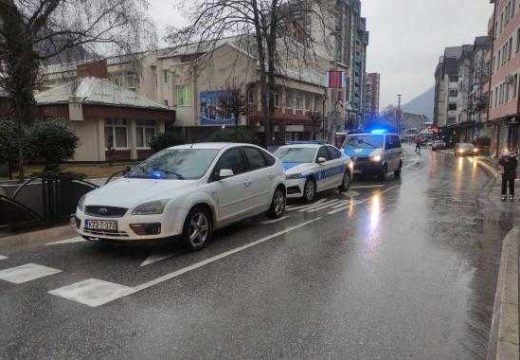 Sva djeca evakuisana:Dojava o postavljenoj bombi u OŠ „Sveti Sava“ u Zvorniku i školi u Drinjači