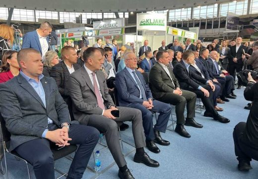 Beograd: Pomoćnik ministra poljoprivrede na Međunarodnom sajmu voćarstva