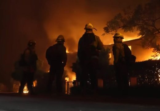 SAD: Zašto kuće u Los Anđelesu tako brzo i lako gore?