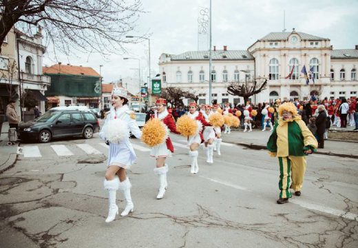 Bijeljina: Danas defile mažoretkinja, trombonjera i maškara
