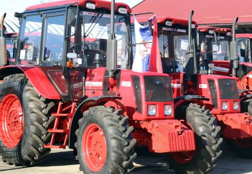 Poljoprivreda: Ministar Minić sutra u Bijeljini na dodjeli preostalih “belarus” traktora