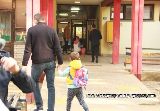 I privatni prebukirani: Pogledajte za koliko djece nema mjesta u javnim vrtićima, roditelji i ljuti i zabrinuti
