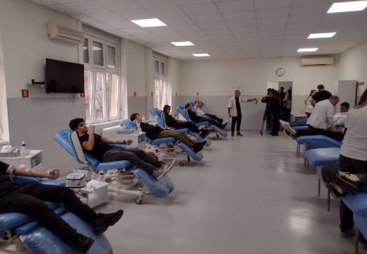 Teško povrijeđena u nesreći: Više od stotinu ljudi do sada dalo krv za mladu Bijeljinku
