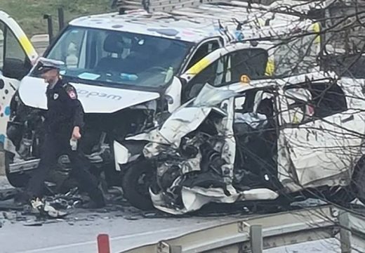 Detalji teške nezgode u Banjaluci: Povrijeđena jedna osoba, prevezena na UKC