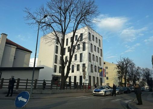 OJT Bijeljina: Prevaranti mu pričom o bolesnom djetetu “izvukli” 33.000 maraka