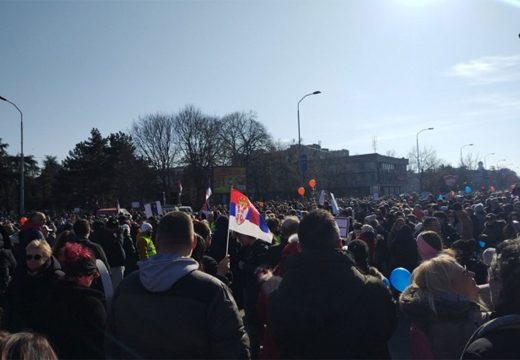 Nišlije u šetnji do Merošine:Širom Srbije tišina i protesti podrške studentima