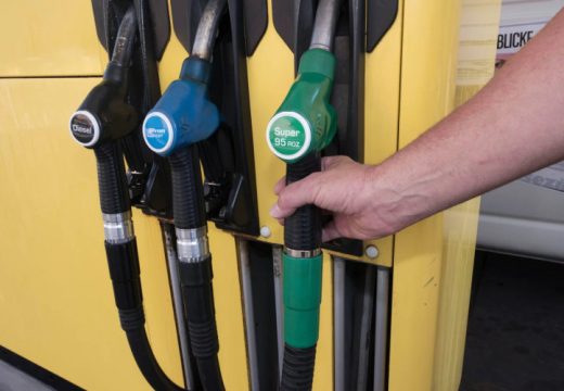 Automobilizam: Stručnjak upozorava da prestanete da pravite ovu grešku na benzinskoj pumpi