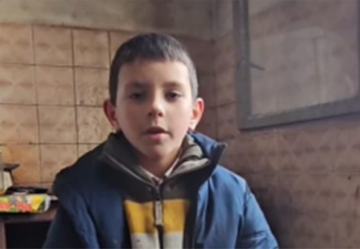 Srbija: Stefan čije su suze obišle region dobija i stipendiju