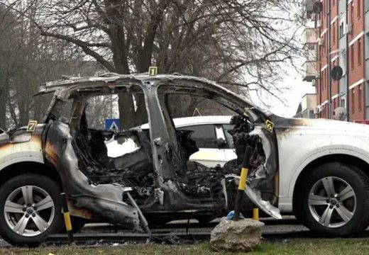 Doboj: Direktoru Željeznica RS zapaljen automobil