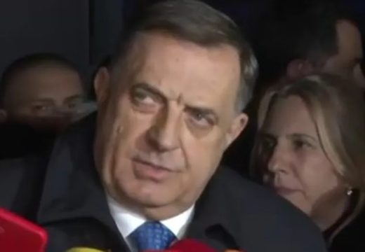 Dodik: Danas ću u proceduru uputiti novi ustav RS