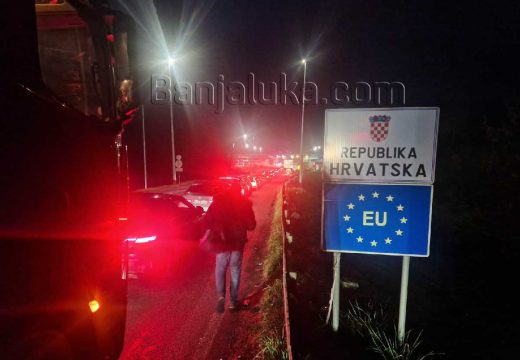 Iz AMS vozačima savjetuju opreznu vožnju: Zagušenja na prelazima Gradiška i Donja Gradina zbog pojačanog saobraćaja