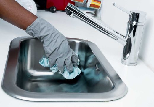 Domaćinstvo: Jeftina namirnica koja bolje skida kamenac nego soda bikarbona i sirće