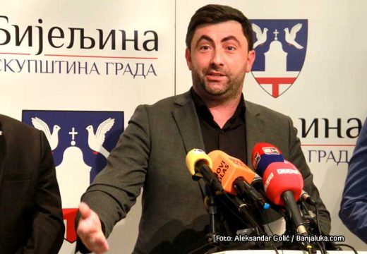 “Građanima Bijeljine u januaru oteto 1,3 miliona KM”: Petrović tvrdi da Srpska grca u dugovima i da će uskoro biti upitna isplata plata u javnom sektoru