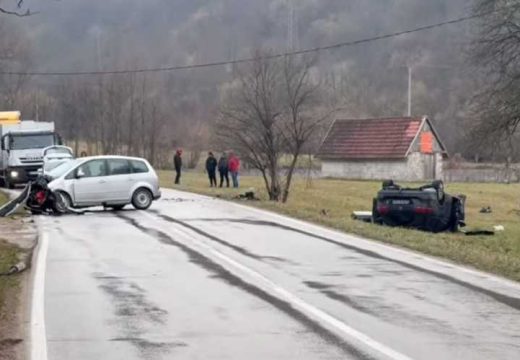 Teška saobraćajka kod Bratunca: Jedna osoba poginula, tri povrijeđene (Foto/Video)
