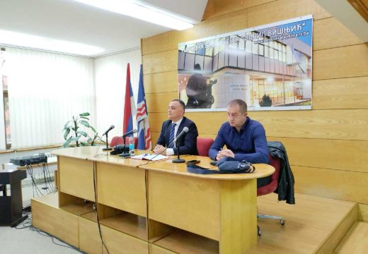 Resorno ministarstvo prati sve informacije o zaraznoj bolesti: Održan regionalni sastanak u Bijeljini na temu slinavke i šapa