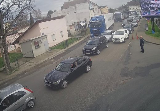 Saobraćaj: Gužve na izlazu iz BiH