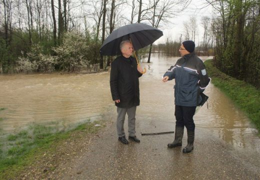 Vanredno u Srpcu: Voda ušla u nekoliko domaćinstava