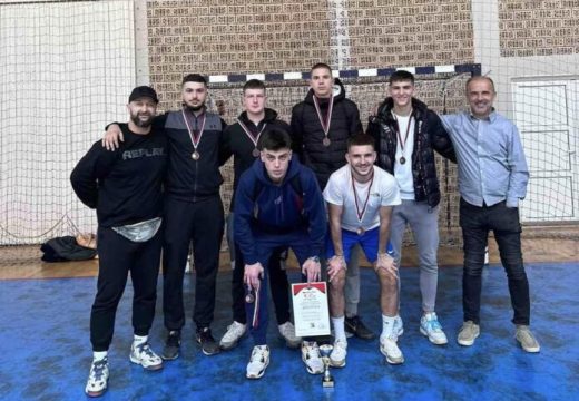 Uspjeh sportista JU “Poljoprivredne i medicinske škole” Bijeljina: Zlato za djevojke, bronza za momke! (foto)