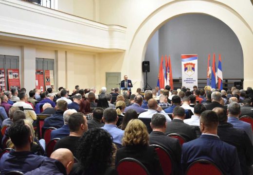 RS do sada u najtežem ekonomsko-socijalnom položaju: Glavni odbor SDS-a u Bijeljini usvojio Deklaraciju o zaštiti i očuvanju Republike Srpske