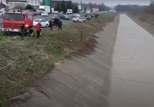 Detalji tragedije u Tuzli: Policajac spasavao bjegunca, obojicu odnijela voda