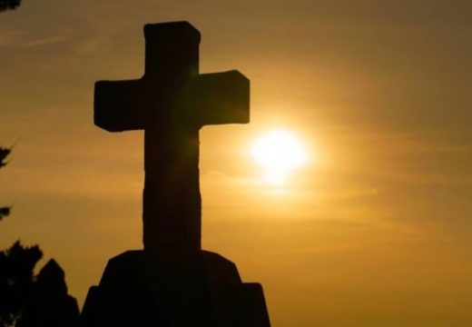 Ovo su običaji i vjerovanja: Vjernici sutra slave tri velika svetitelja