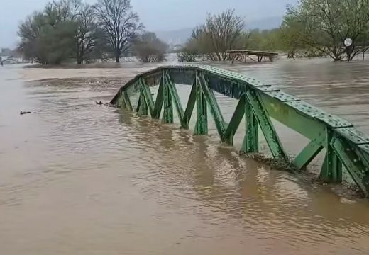 Apokaliptični prizori: Pogledajte kako izgleda Sanski Most nakon padavina (Video)