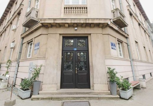 U skoro svim srednjim školama u Banjaluci obustavljena nastava