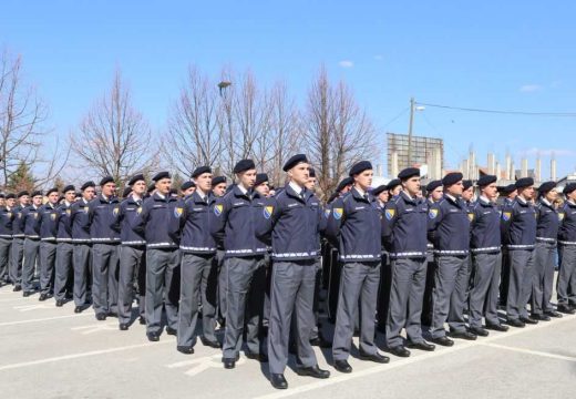Policajci u BiH će moći raditi do 65. godine: “Ovim izmjenama se samo čuvaju fotelje i pozicije onih koji imaju visoke plate”