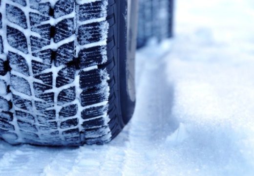 Evo zbog čega je to loša ideja: Da li koristiti zimske gume na automobilu ljeti?